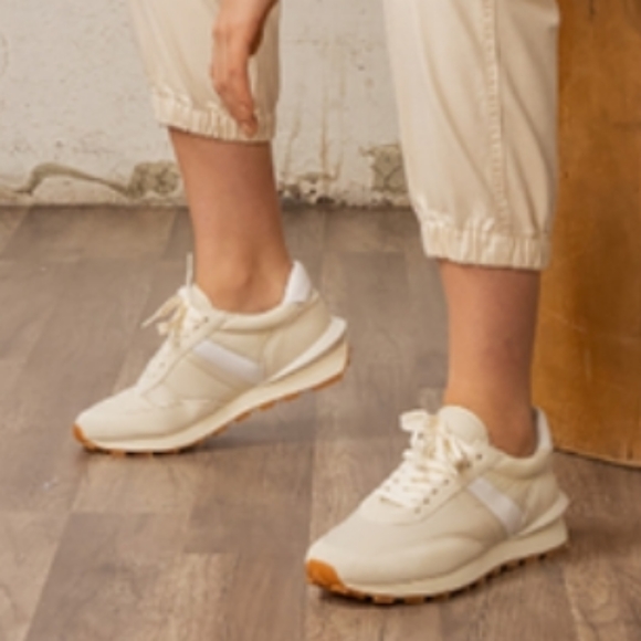 J/Slides Eddie Sneaker White Suede 8 - Picture 3 of 12